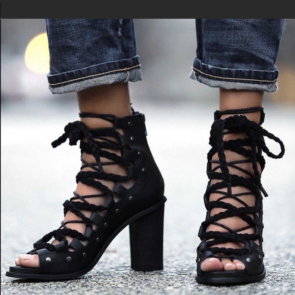 Free people Pember lace up heel size 7
